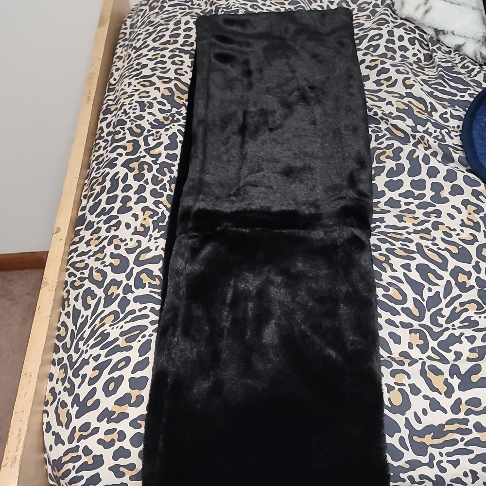 Calvin Klein infinity loop scarf - Picture 2 of 2